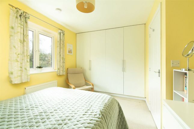 End terrace house for sale in Wellbrook Way, Girton, Cambridge