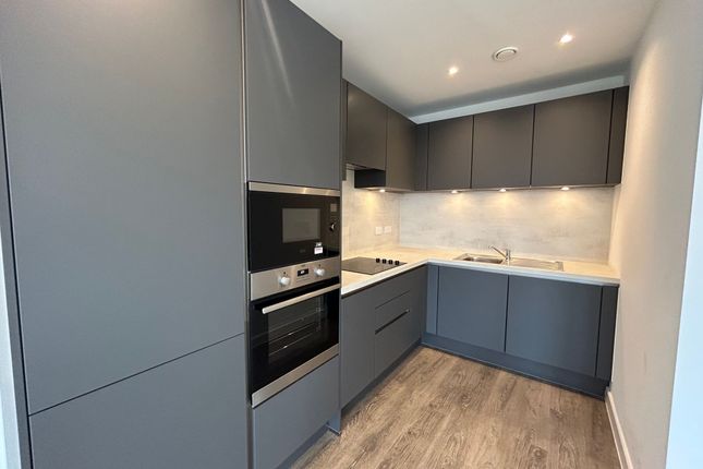 Flat 37, Wolff House, London photo 2