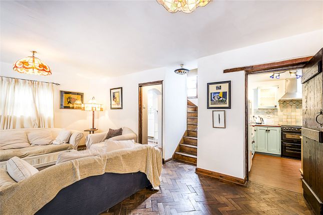 20, Thames Street, Hampton photo 4