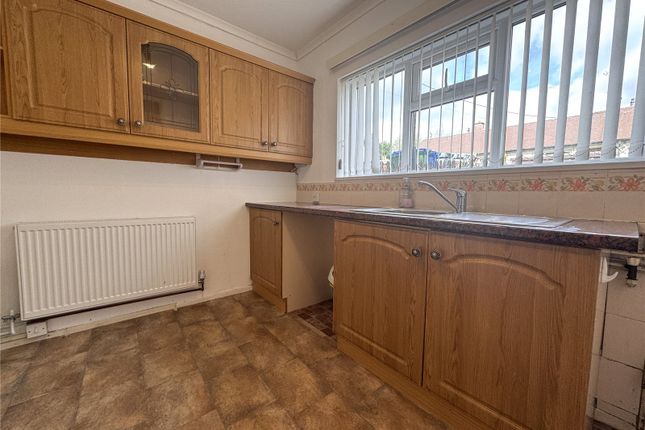 Terraced house to rent in Clarence Street, Shawclough, Rochdale, Greater Manchester