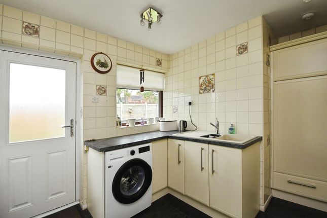 9, Inglenook Drive, Doncaster photo 4