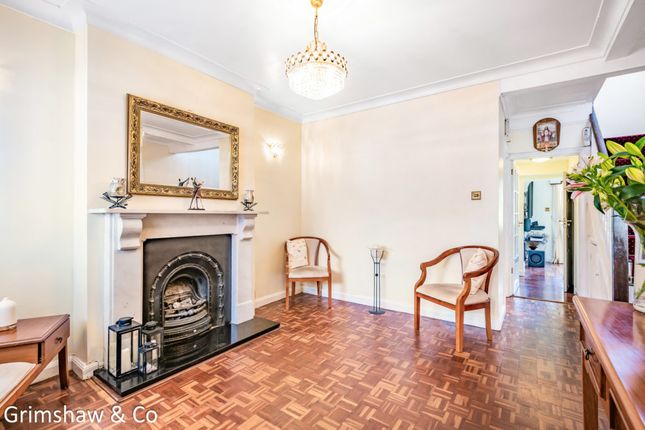 17, Beaufort Road, Ealing photo 2