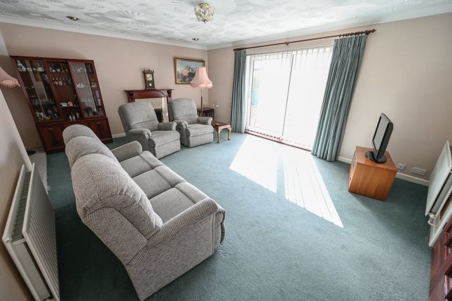 52, Merley Lane, Wimborne photo 4