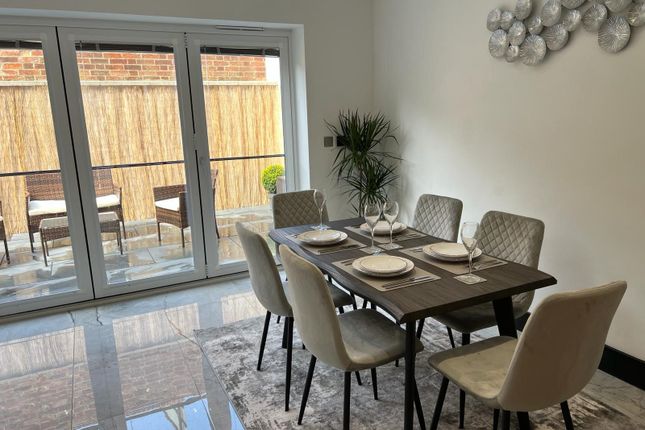 45 Highcroft Villas, Brighton photo 4