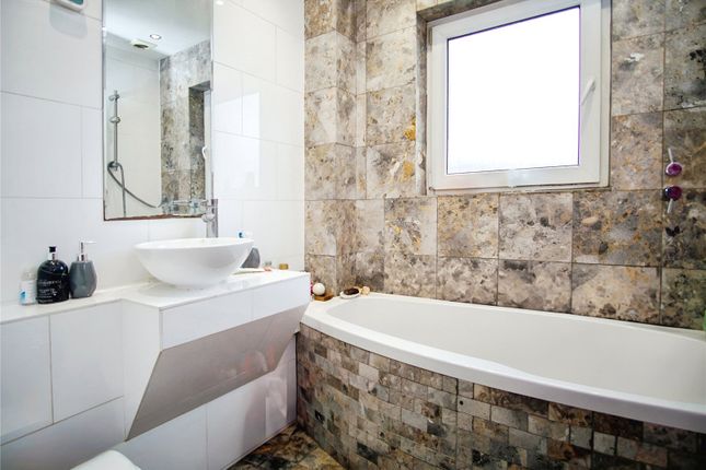 55, Winifred Road, Kent photo 3