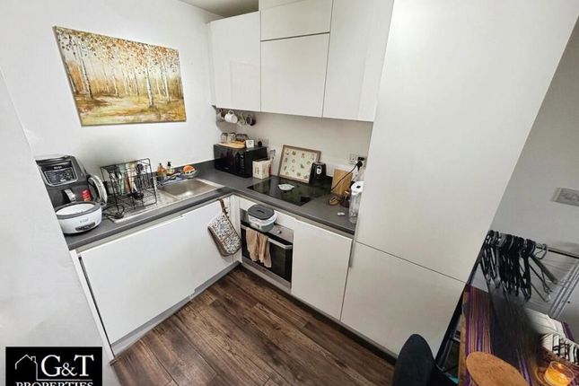 Apartment 305 Landmark, Waterfront West, . photo 3