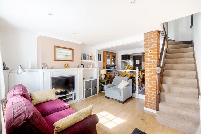 122 High Street, Redhill photo 2