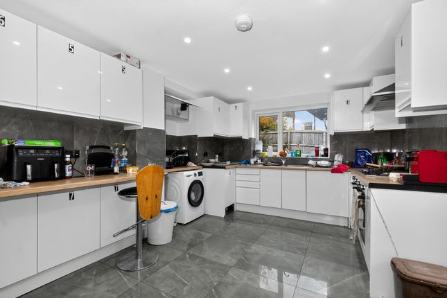 9, Richards Street, Cardiff photo 3