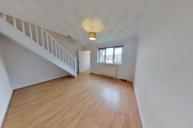 8, Nant Y Mynydd, Coed Y Cwm, Pontypridd photo 4
