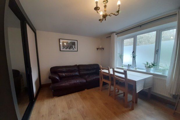 Maisonette to rent in Foxley Place, Milton Keynes