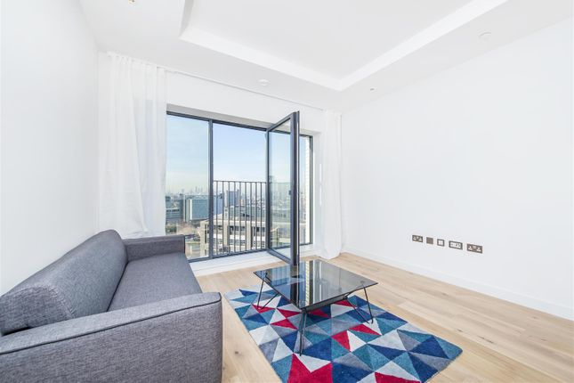 Flat for sale in Grantham House, City Island, Canning Town