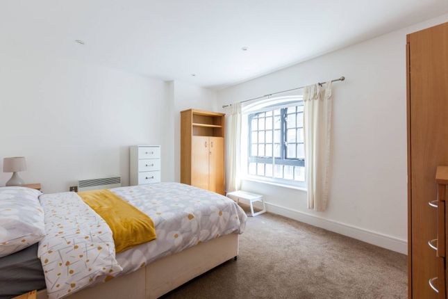 Thumbnail Flat to rent in Shad Thames, Shad Thames, London