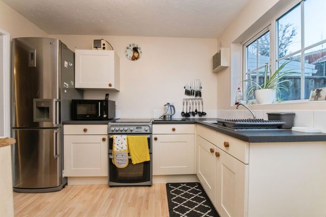 85, Cherry Tree Road, Axminster photo 4