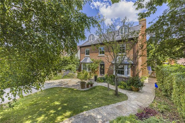 Thumbnail Detached house for sale in Oxford Road, Abingdon, Oxfordshire