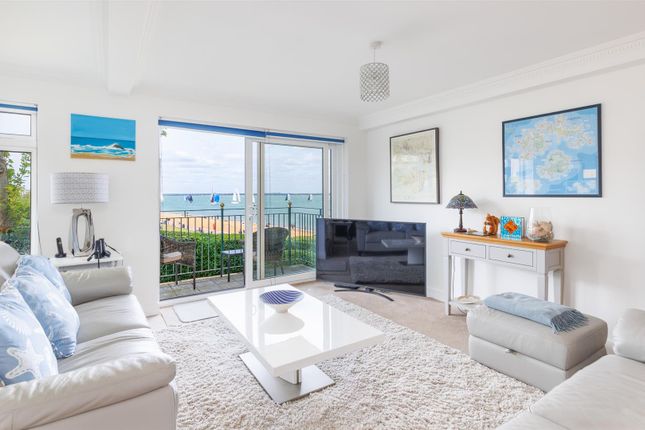 Apartment 9, Grantham Court, 10 Queens Road, Cowes photo 3