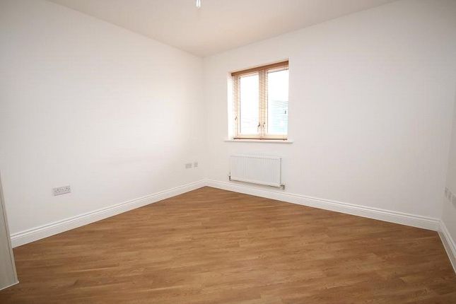Flat to rent in Cressy Quay, Chelmsford, Essex