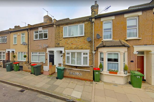 Thumbnail Property to rent in Addington Road, London