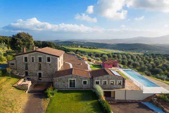 Thumbnail Country house for sale in Viale Marconi, Roccastrada, Toscana