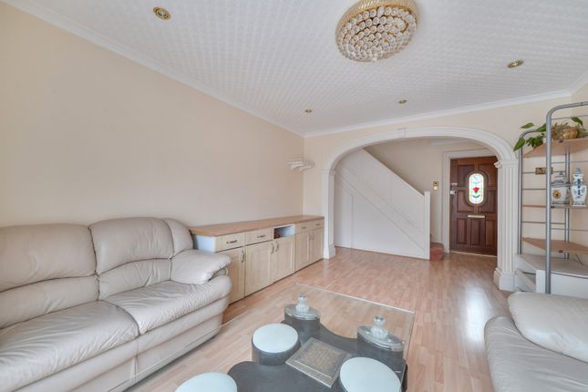 34, Mountside, Stanmore photo 3