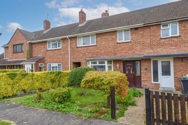 Thumbnail Terraced house for sale in Woodgreen Avenue, Havant