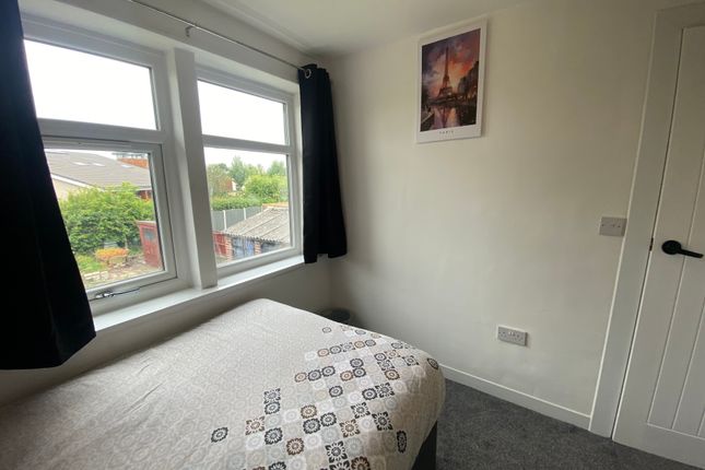 Room 3, 59, Aldersey Road, Crewe photo 2