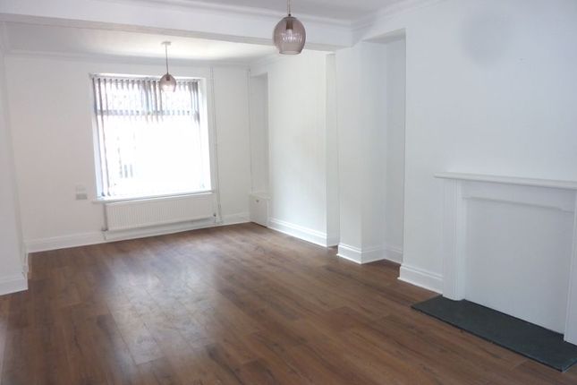 Lounge/ Dining Room