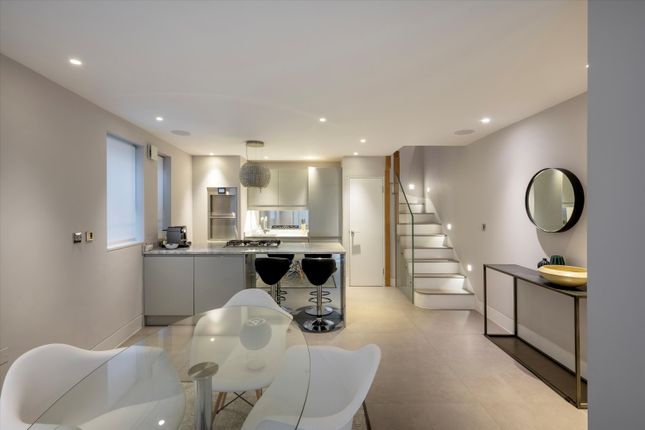 Thumbnail Terraced house for sale in Vernon Yard, Portobello Road, London