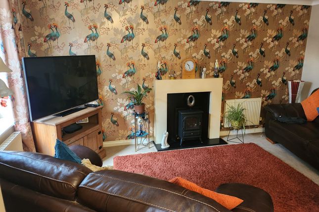 20, Treacle Row, Silverdale, Newcastle photo 2