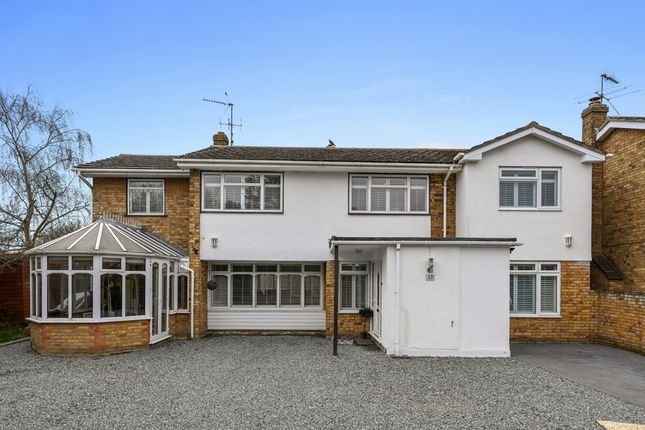 Detached house for sale in Butlers Close, Broomfield, Chelmsford