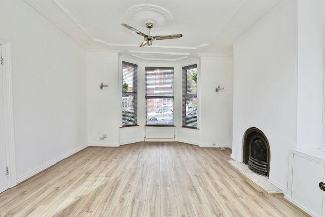 20, Hillside Road, Liverpool photo 4