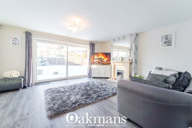 10, Moat Farm Drive, Birmingham photo 4