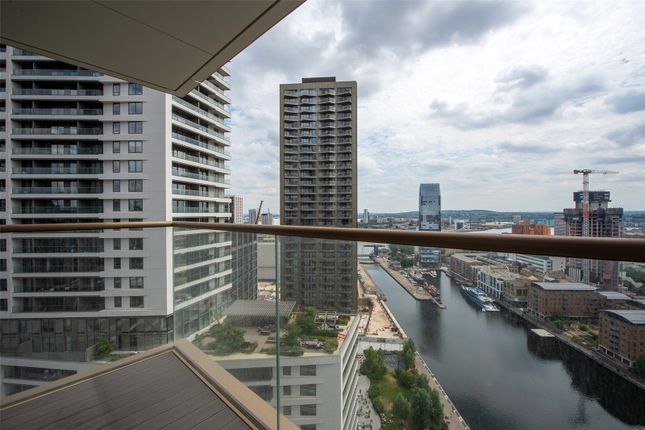 Flat to rent in One Park Drive, Canary Wharf