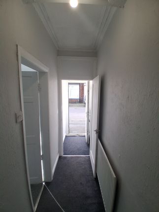 18 Langley Avenue, Stockton-on-tees, Thornaby, TS17 7DA, Stockton-on-tees photo 2