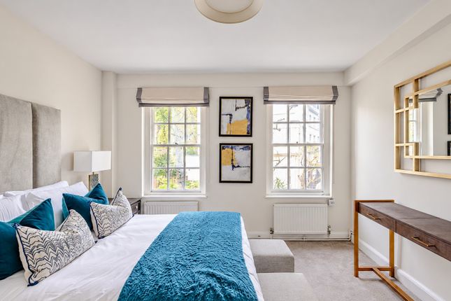 27, Pelham Court, London photo 2