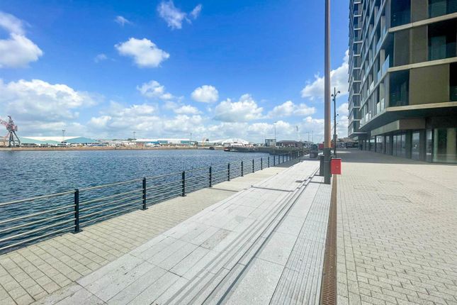 Flat for sale in South House, Gillingham Gate Road, Chatham Waters