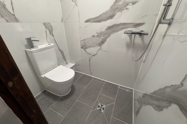 Room 1, 49, The Drive, London photo 3