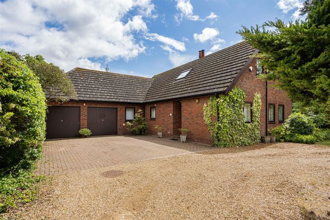 6, Thruffle Way, Bar Hill photo 2