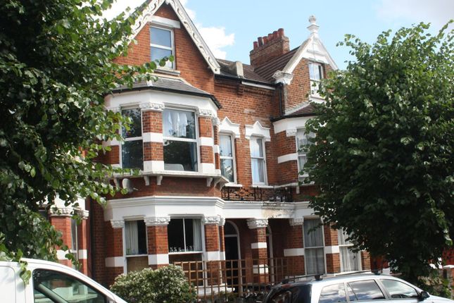 Thumbnail Flat to rent in Burgoyne Road, London
