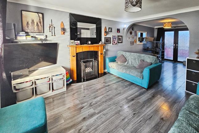 15, Blackbird Way, Biddulph photo 4