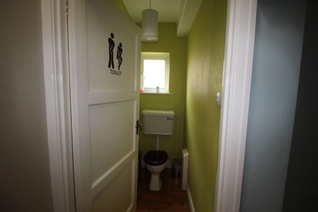 Room to rent in Lushington Road, Eastbourne