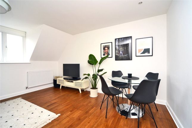 Flat for sale in Wingfield Court, Banstead, Surrey