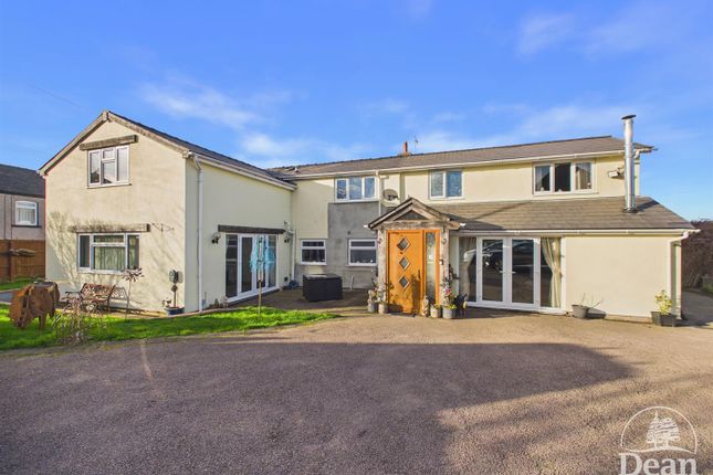 4-bed house on Highgate, Old Road, Coleford, £465,000