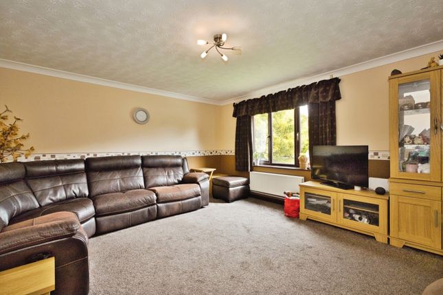 7, Deerswood Gardens, Somerset photo 4