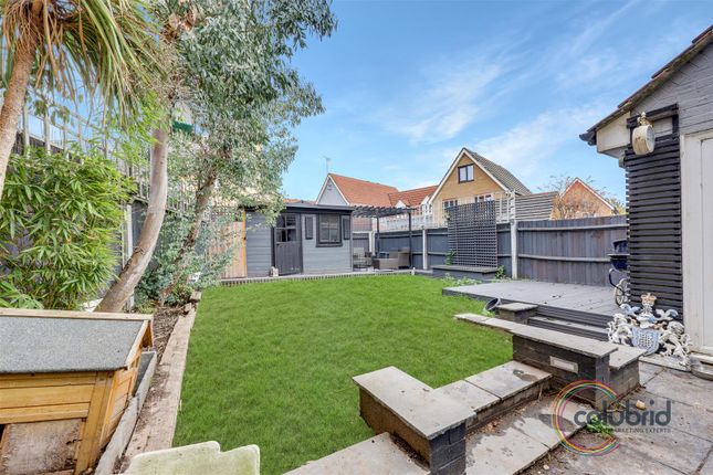 10, Coxon Drive, Chafford Hundred photo 3