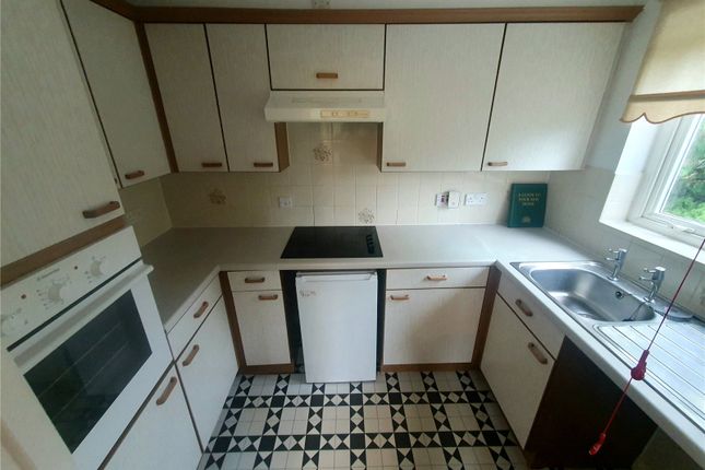 Flat 35,, Pendene Court, Wolverhampton photo 4