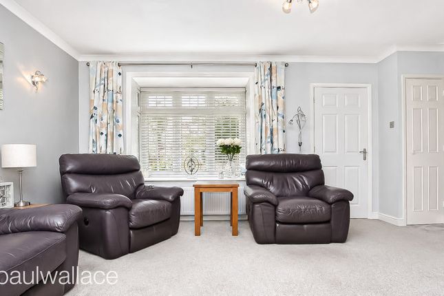 43, Hailey Avenue, Hoddesdon photo 2