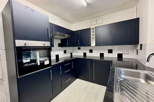 14 Brooklyn Terrace, Abertillery photo 2