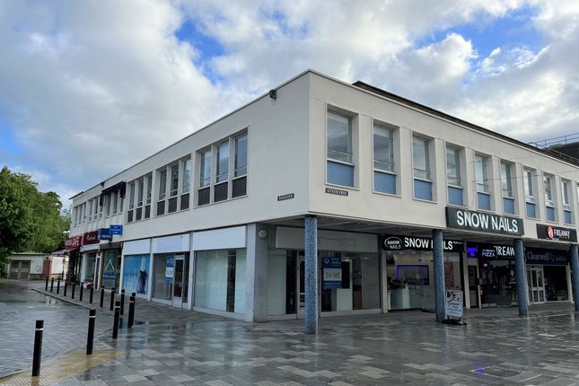 Retail premises to let in Queensway, Crawley