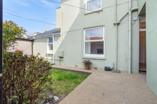 Flat 2, 30 Hawarden Avenue