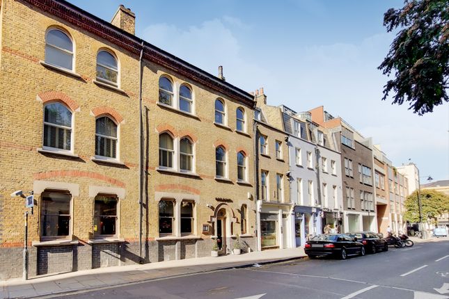 Flat to rent in Bermondsey Street, London